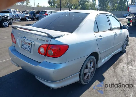 2005 Toyota Corolla S из США, поврежденный, VIN 1NXBR32EX5Z542372